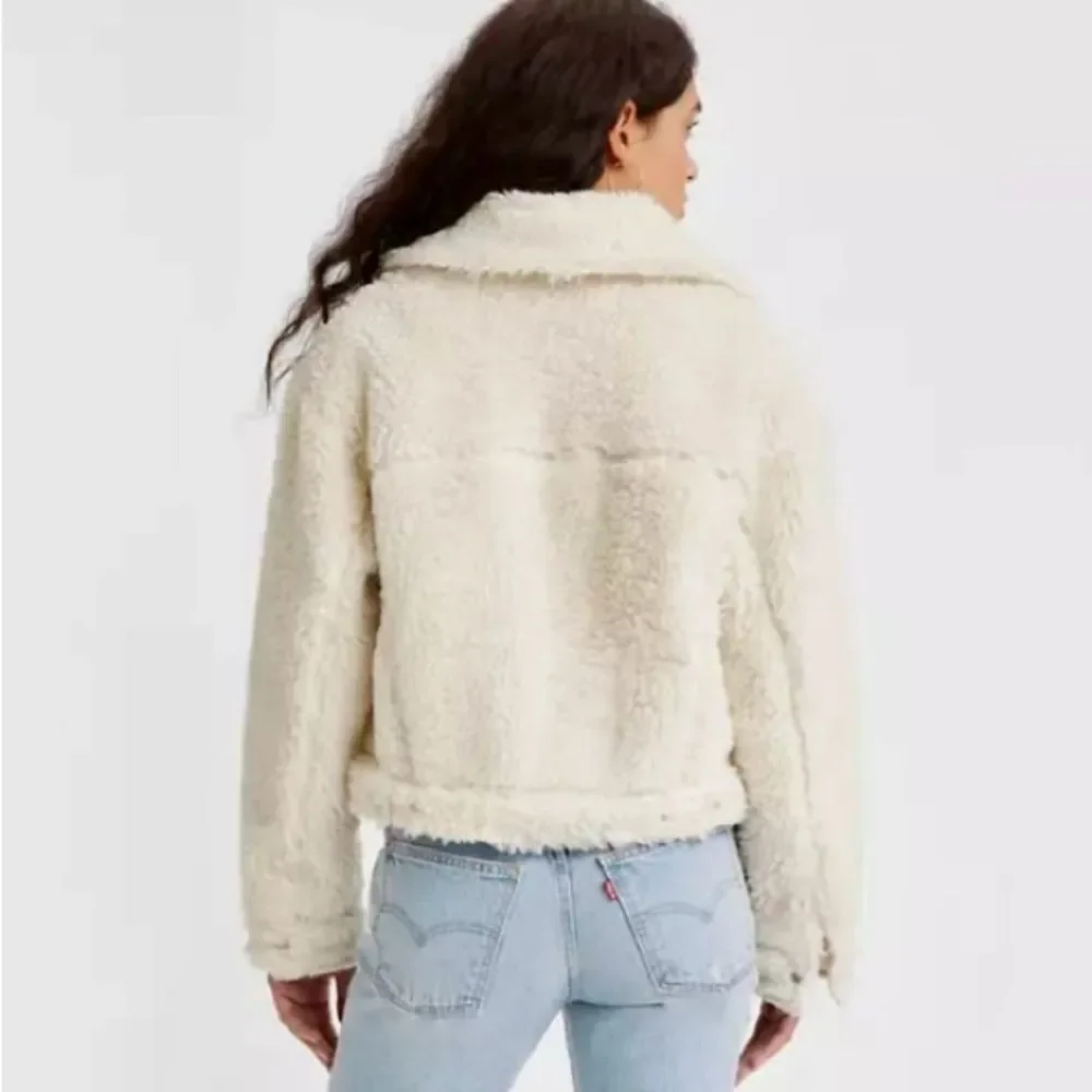 NEW Levi's Baby Bubble Sherpa Trucker Jacket Coconut Milk Cream Off White Size L - Picture 5 of 15